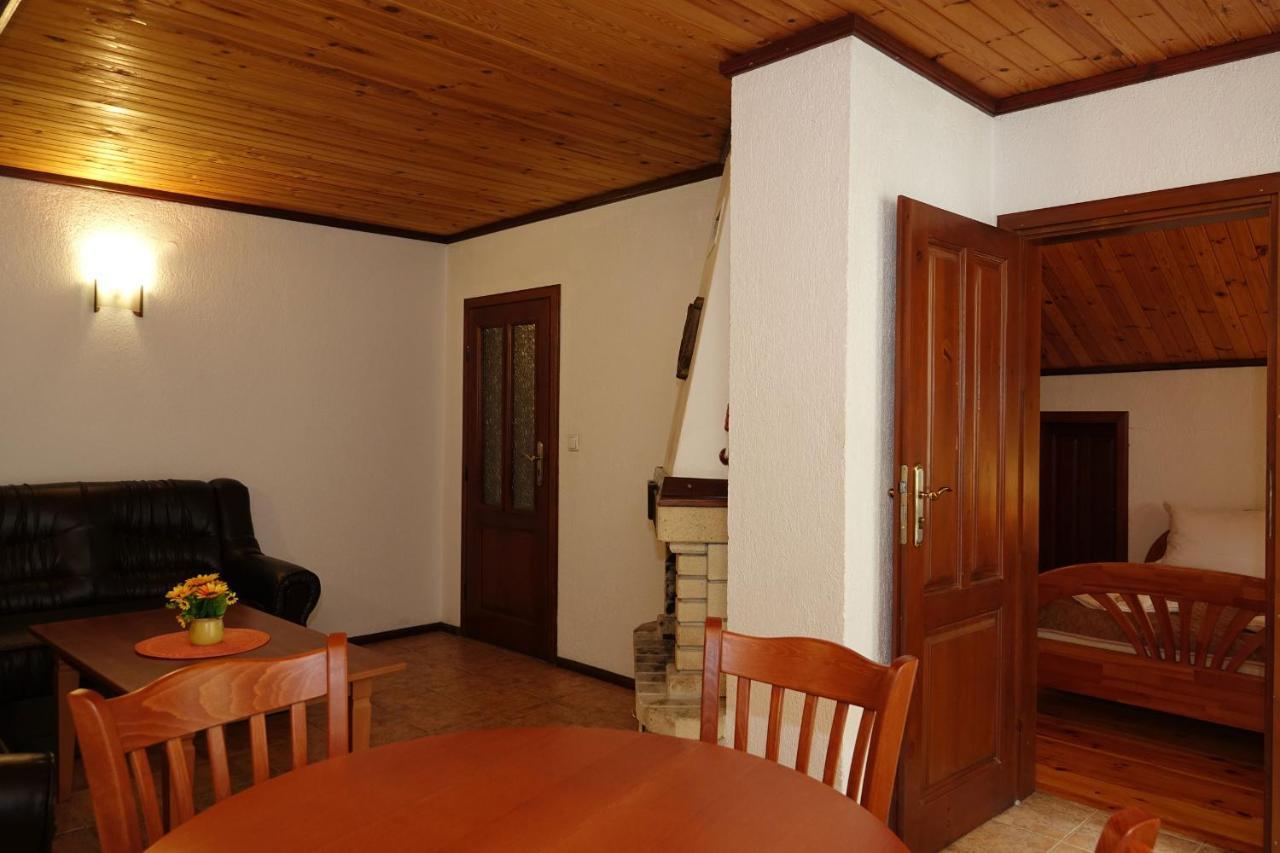 Семеен Хотел Орфей Teshel Exterior foto