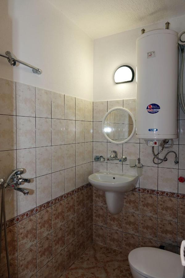 Семеен Хотел Орфей Teshel Exterior foto